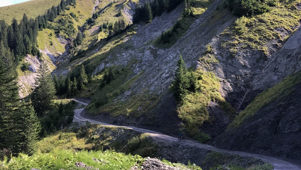 Du betrachtest gerade Rund um die Schrattenfluh Bike