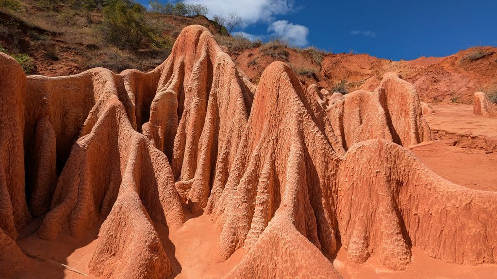 Madagaskar: Rote Tsingy