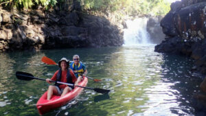 Mehr über den Artikel erfahren Mauritius: Otentic Flaq Kanutour und Wasserfall Bike